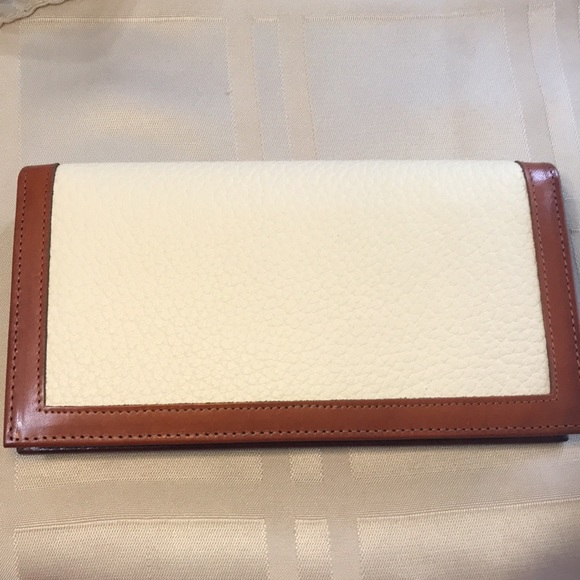 Dooney & Bourke “All Weather Leather” Financial Wallet - Built in TI Calculator - Picture 4 of 13